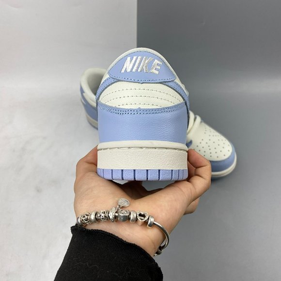 nike sb zoom dunk low pro beige white light blue